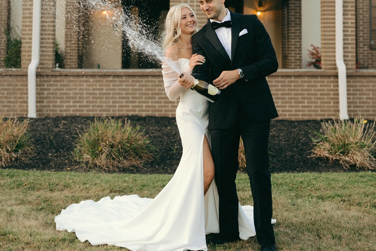 Host your dream event and sleep 24 guests!