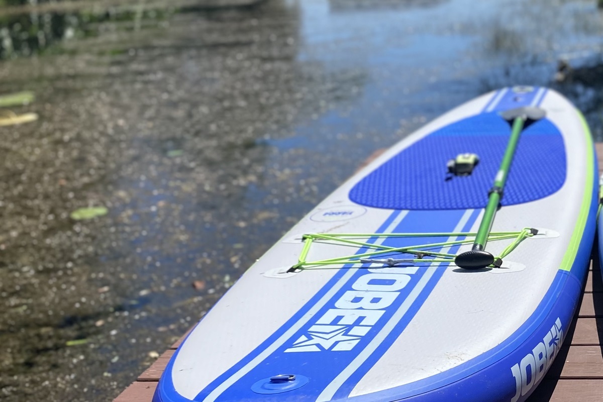 Make the most of your getaway with our free paddle board!