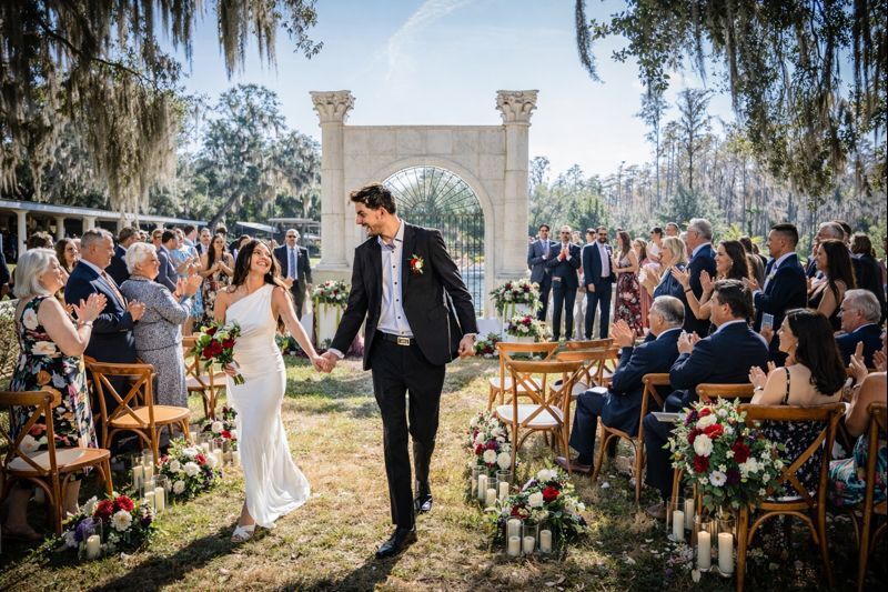 The Lake Louisa Chateau is the perfect place to host your dream wedding