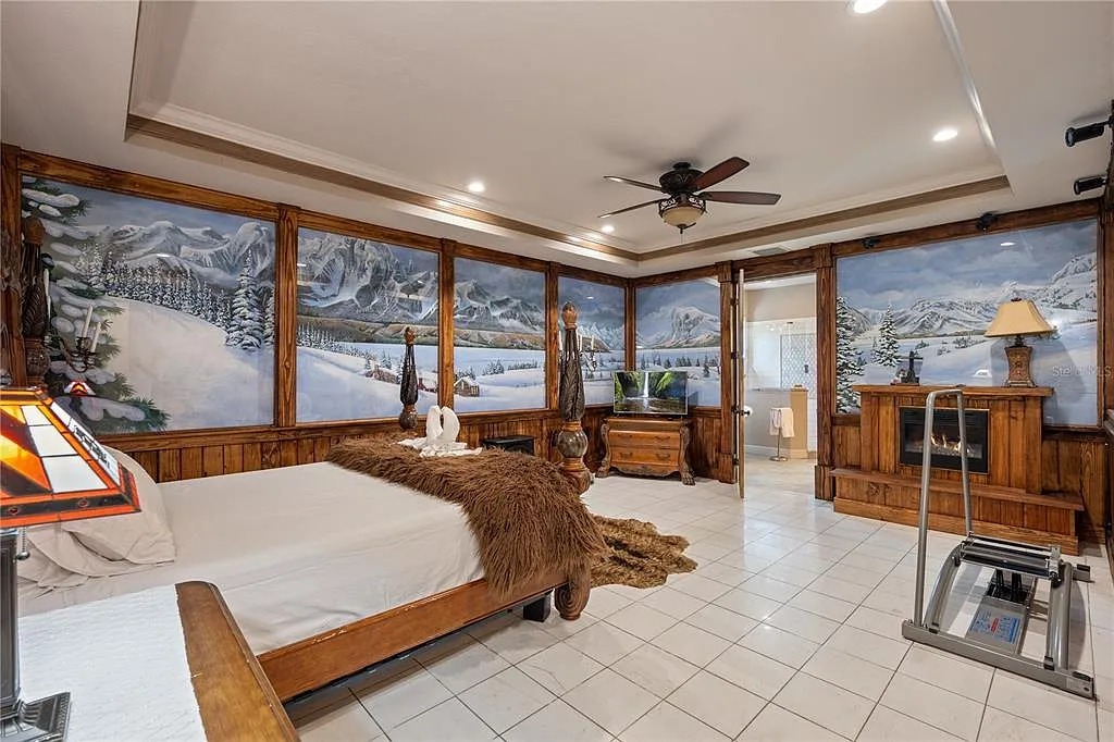 Wake up to this bright and spacious bedroom.