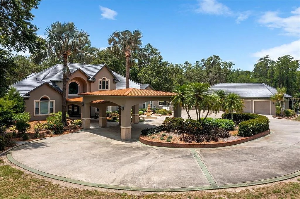 "Wow!!! This was hand-down the most incredible Airbnb I've ever had the privilege to experience! We booked the Lake Louisa Chateau for our annual company retreat. The home itself is a mansion - and every room is totally unique." &mdash; Rebekah, 2025
