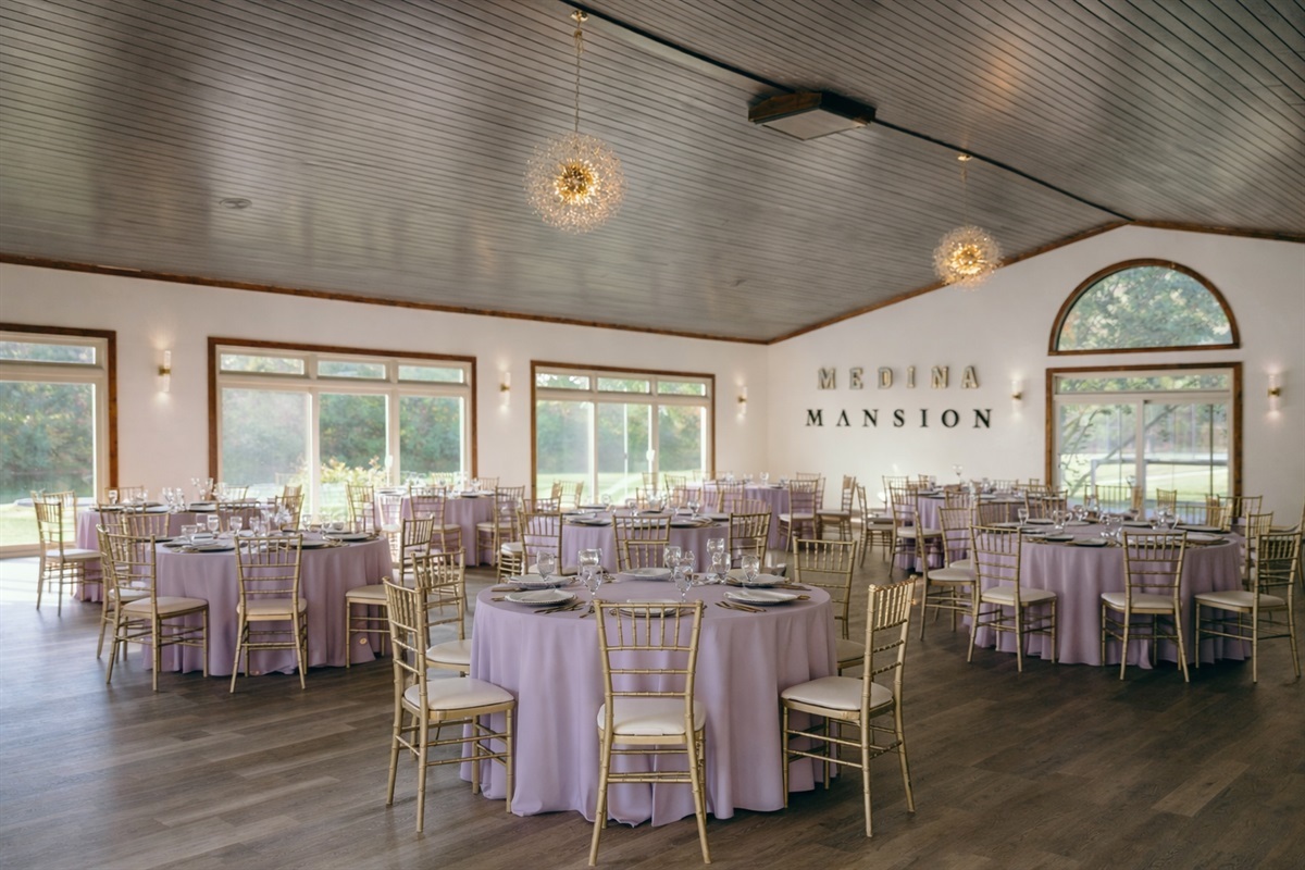 Host your dream event and sleep 24 guests!