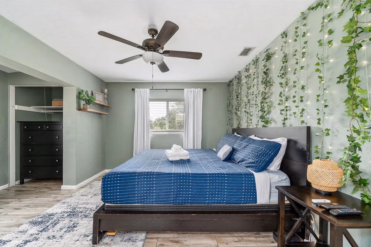 Downstairs Tropical Master Bedroom at Jessamine Dream — Orlando vacation rental