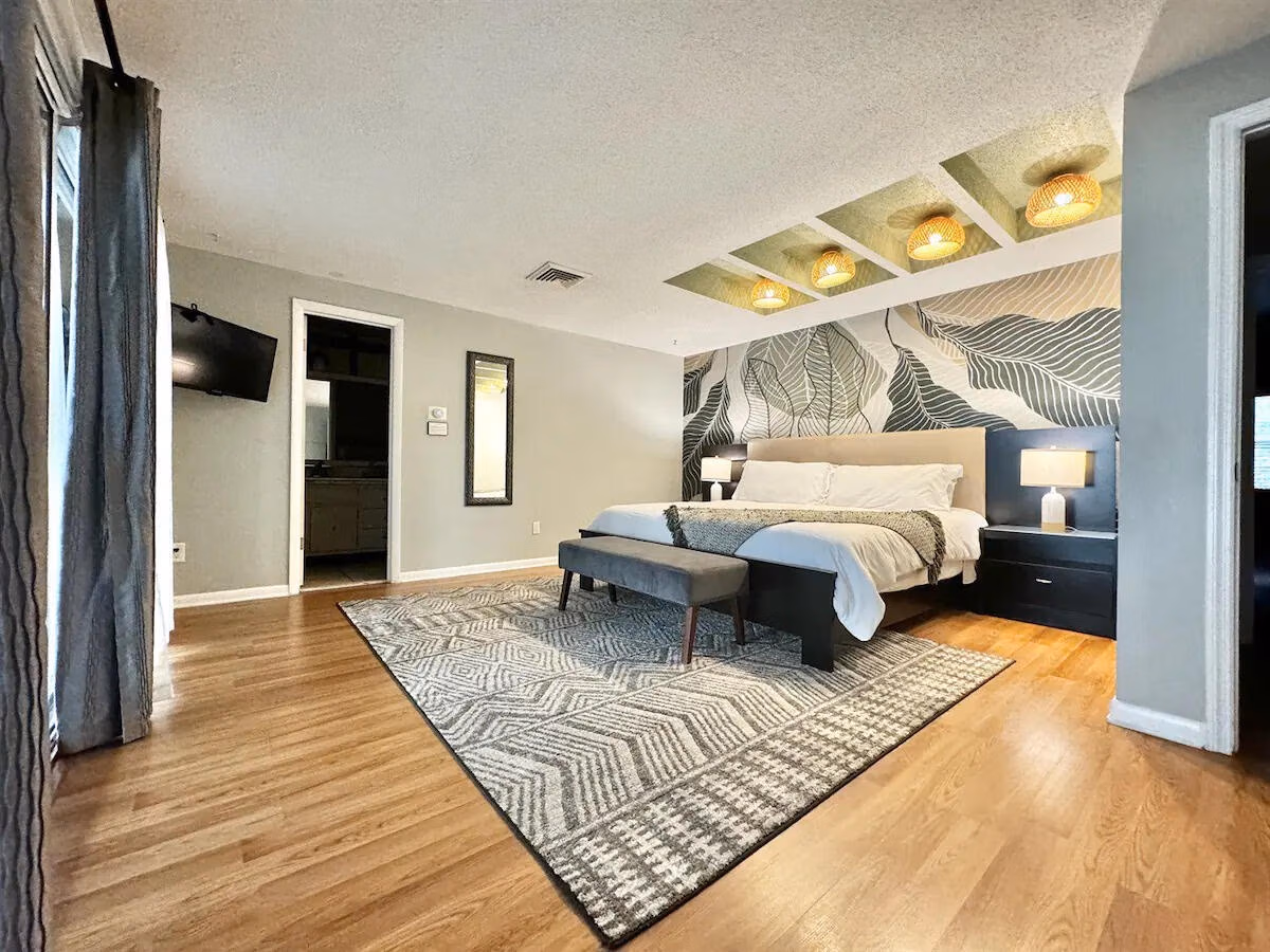 The Masters Bedroom at Clear Lake Casa — Orlando vacation rental