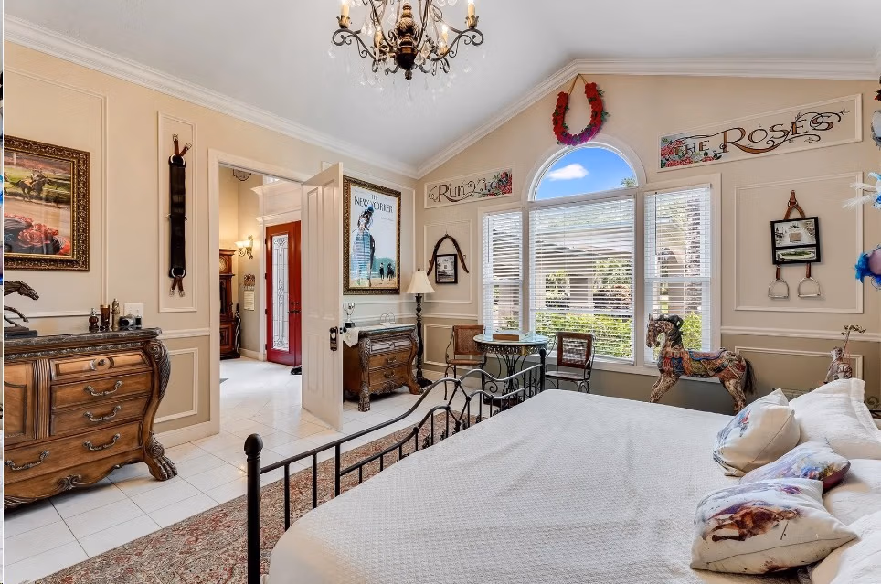 The Kentucky Derby Bedroom at Lake Louisa Chateau — Orlando vacation rental