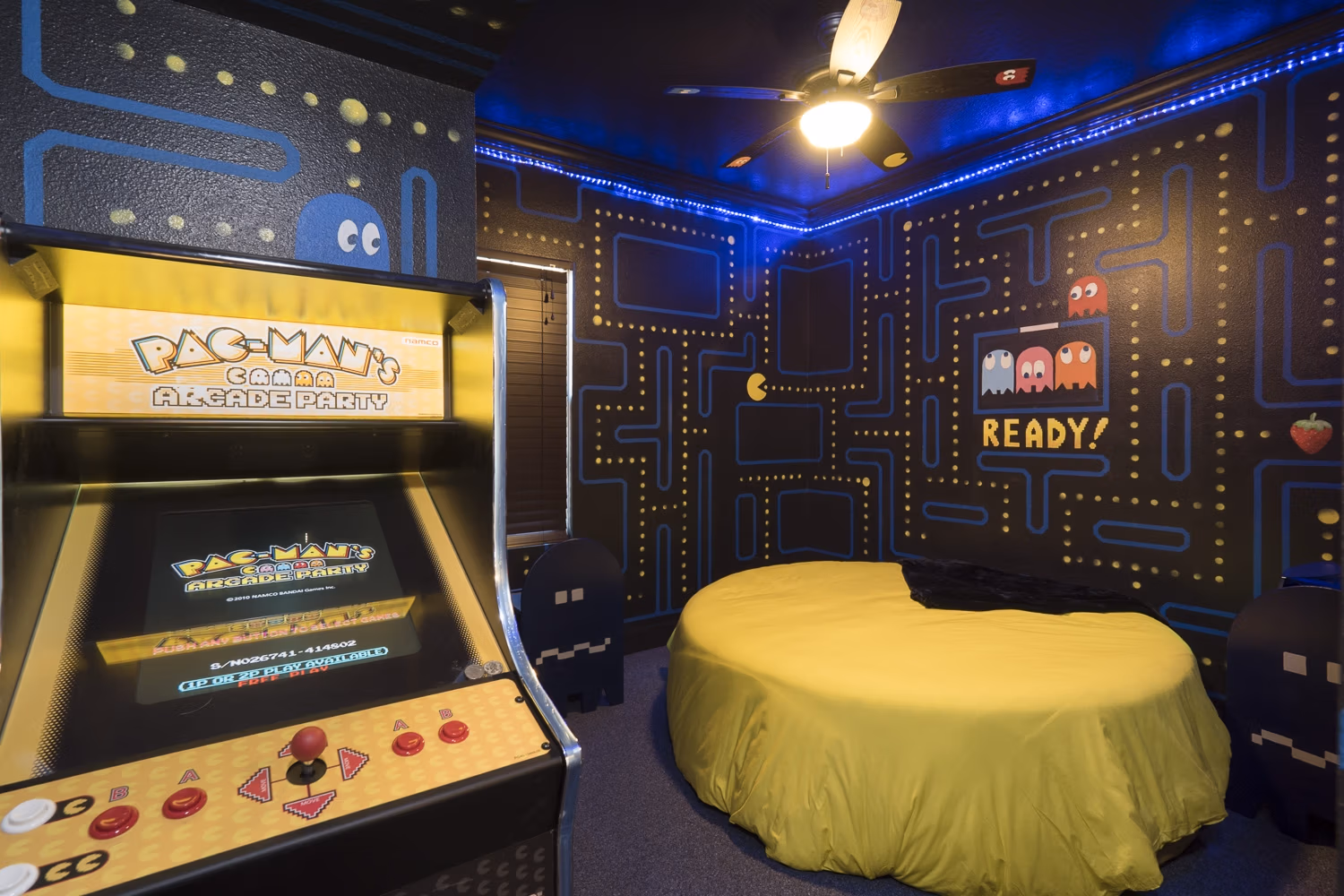80’s Arcade Bedroom at Great Escape Lakeside — Orlando vacation rental