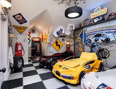 NASCAR Racecar Bedroom at Lake Louisa Chateau — Orlando vacation rental