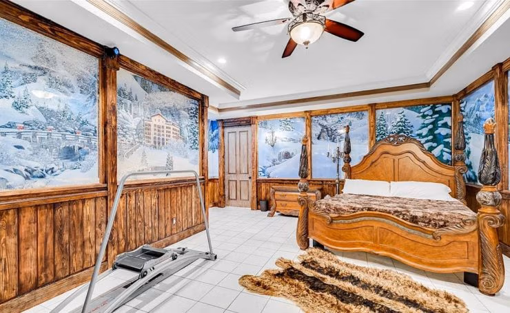 The Ski Lodge Bedroom at Lake Louisa Chateau — Orlando vacation rental