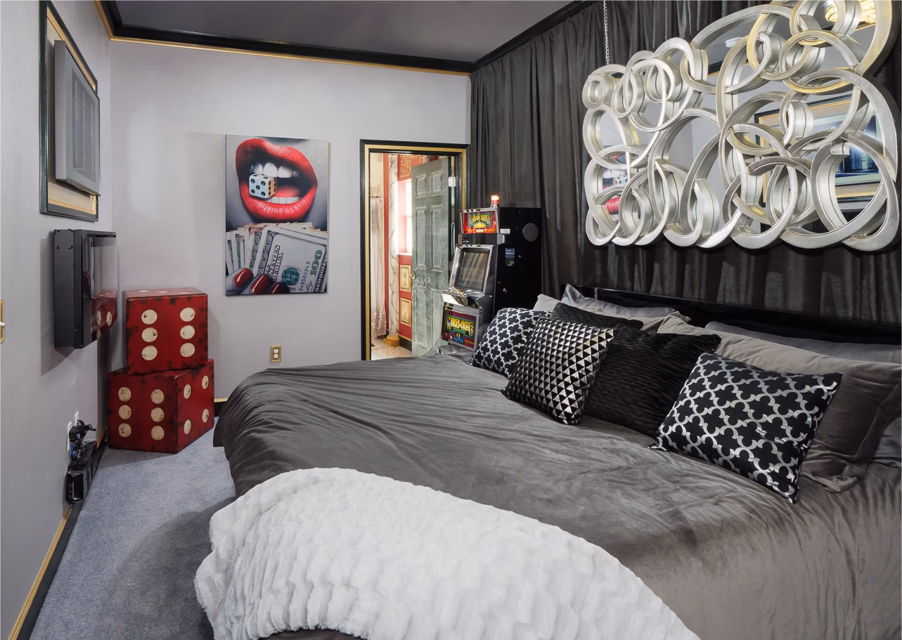 The High Roller Suite at Great Escape Parkside — Orlando vacation rental