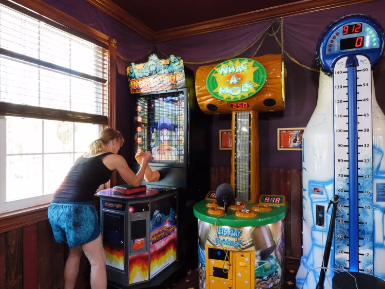 Carnival Midway Game Room at Great Escape Parkside — Orlando vacation rental